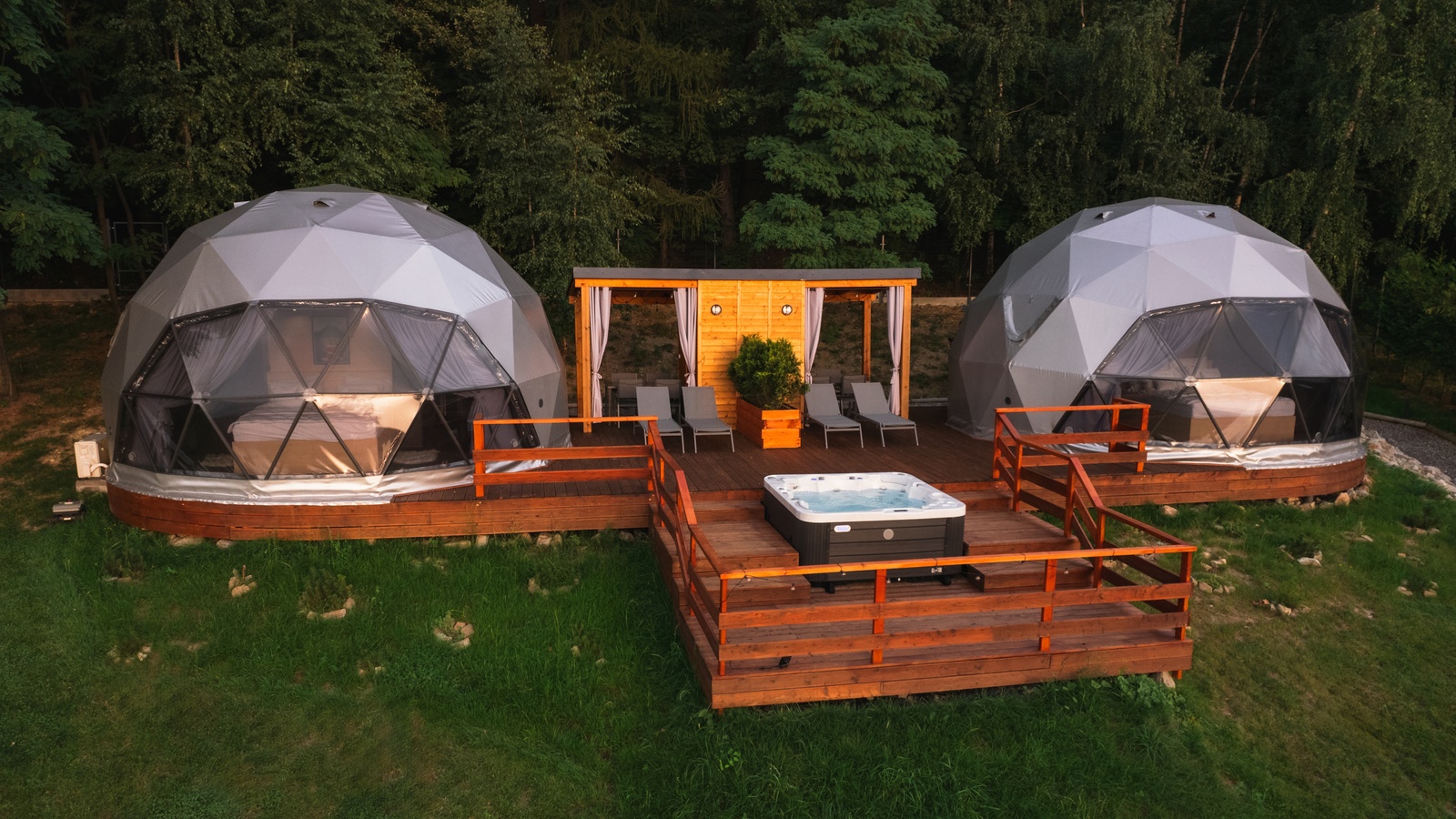 GEODOMAS glamping domes for hospitality